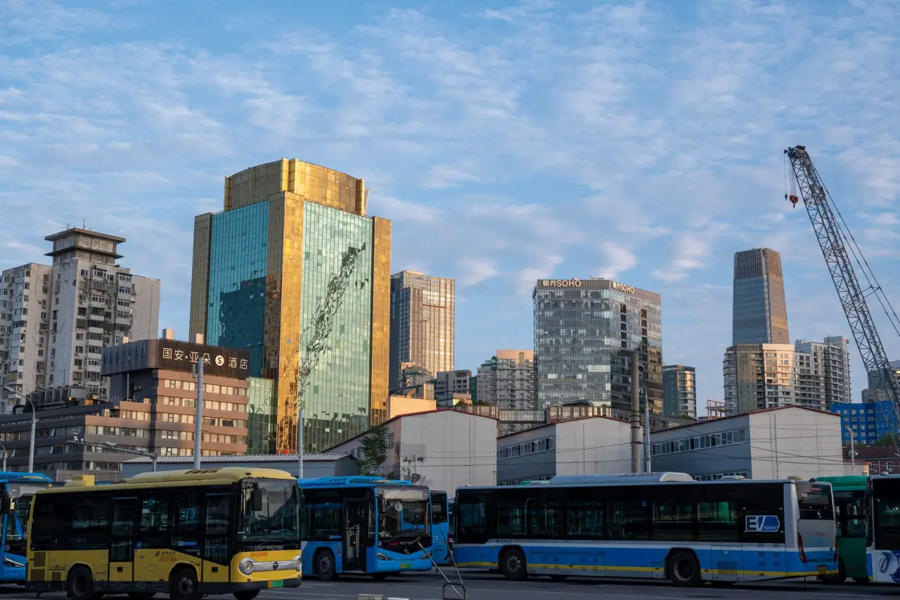 2024年塑料收纳箱行业环保标准更新解读及应对建议
