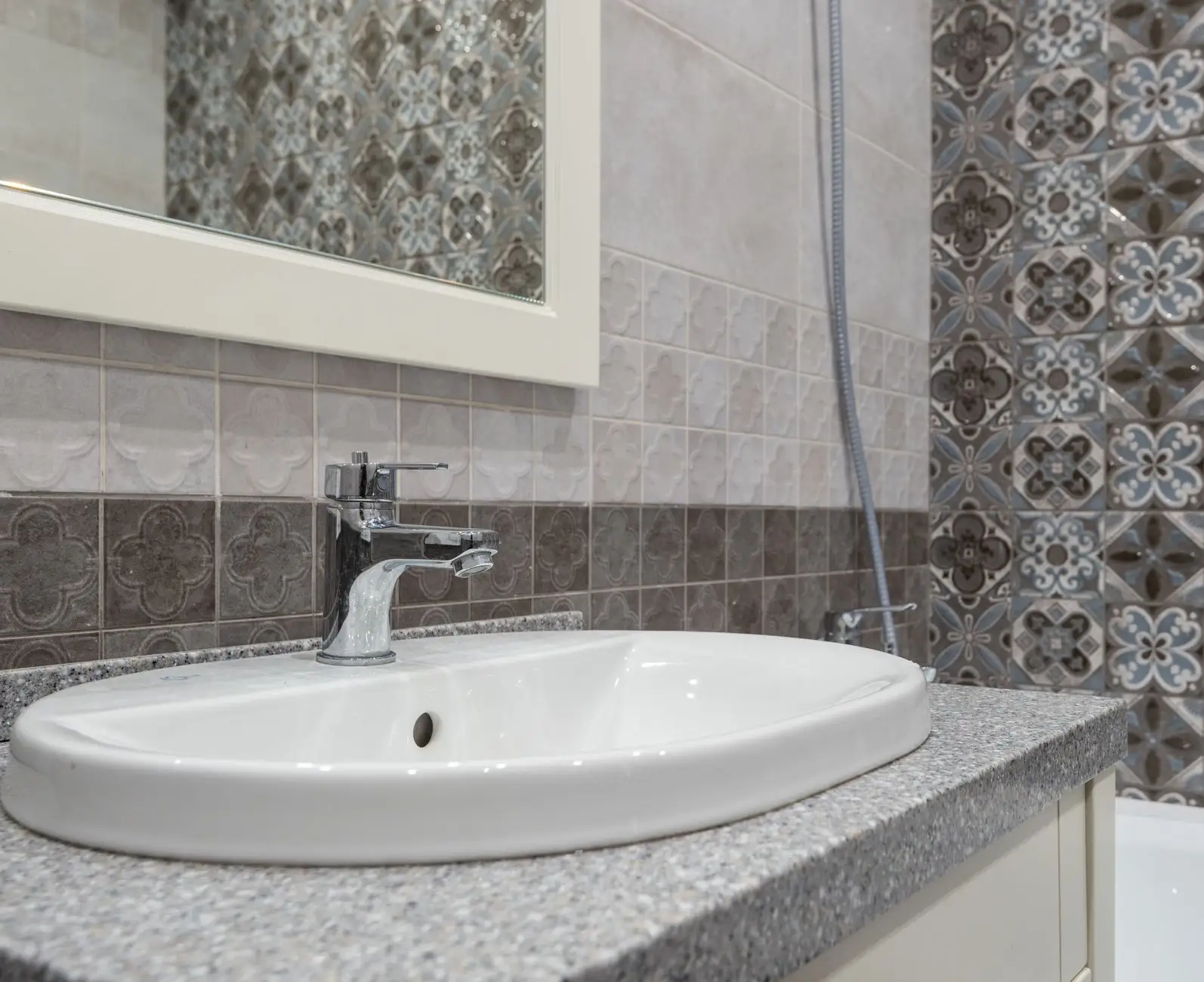塑料收纳箱与收纳筐选型指南：为东莞家庭打造高效收纳方案